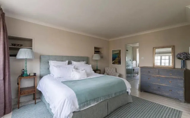Exclusive 4 bed House With Garden in Notting Hill