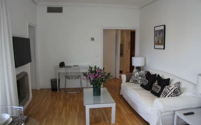 Apartamentos Los Jerónimos