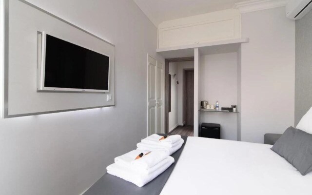 White Caesar Guesthouse