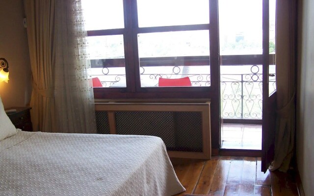 Cafe Halic & Guesthouse