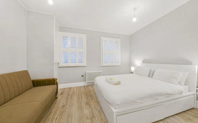 The Knightsbridge Deluxe apartment