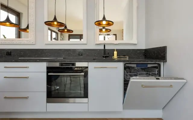 Magnificent Sarmacka By Renters Prestige