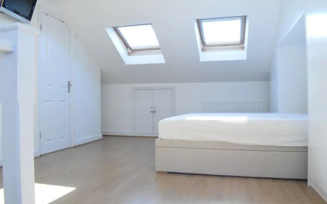 1 Bedroom Townhouse in Stratford