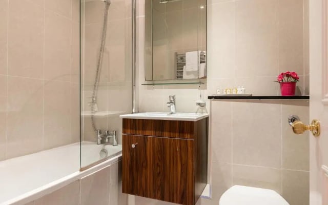 PickThePlace Lancaster gate