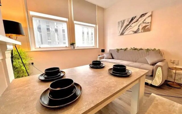Lovely 2-bed Apartment in Liverpool