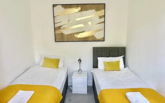 The Mornington Star Apartments