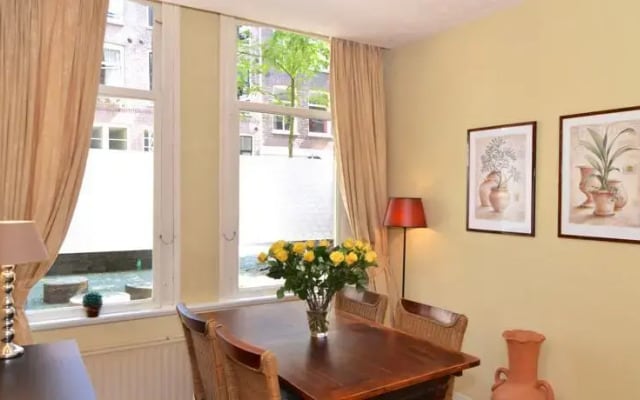 Quartier Latin Apartment