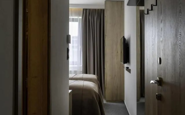 4 Smart Hotel