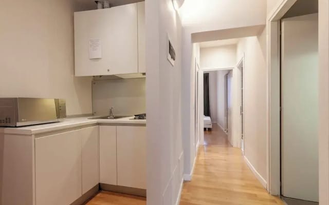 San Polo Apartment with Balcony