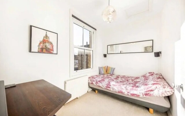 Bright &modern 2bed Apt,w/terrace nr Brixton