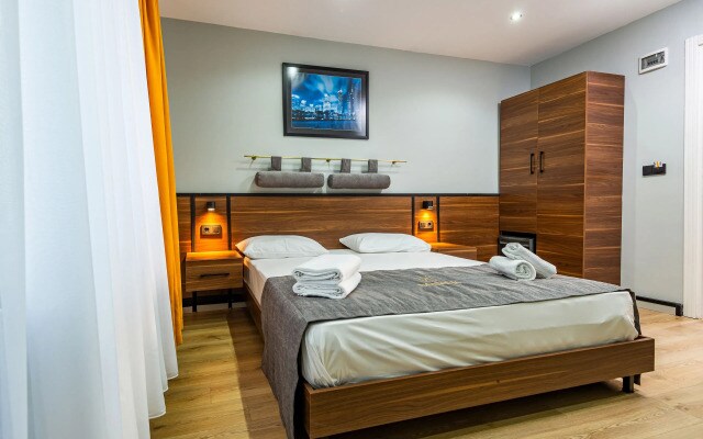 Aram Kerasi Rooms
