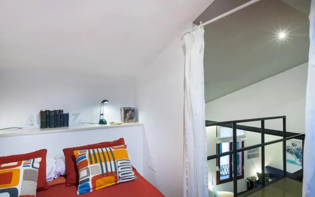 MANSARDINA - 1 min from Accademia - duplex stylish and cosy