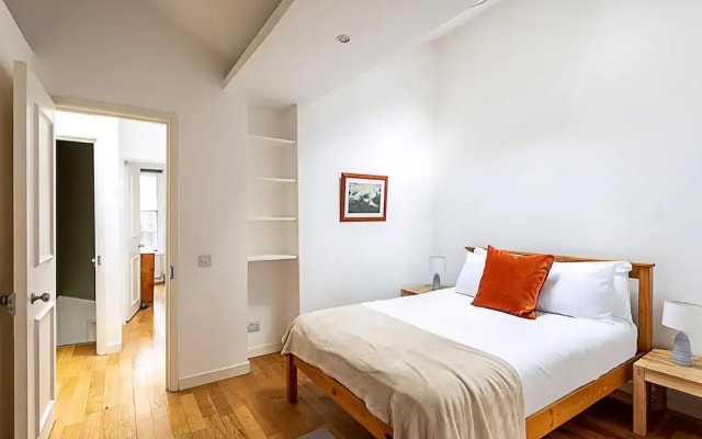 Farringdon Leo Loft