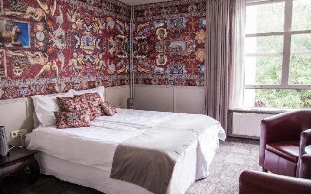t Hotel