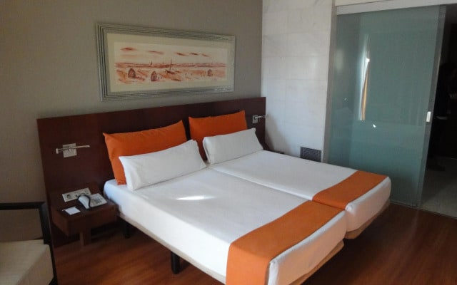 Отель Eurohotel Barcelona Gran Via Fira