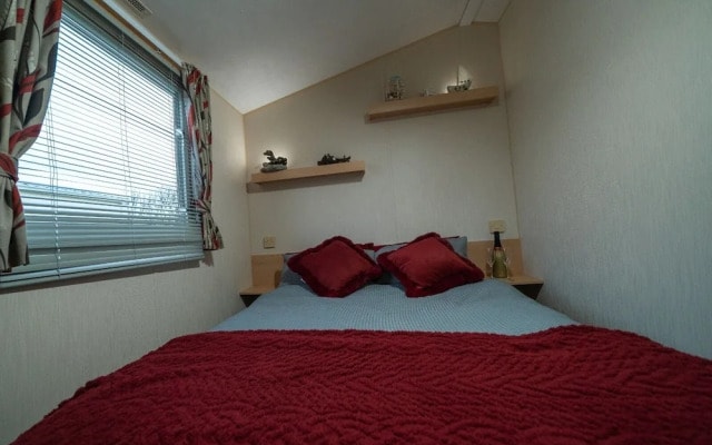 Inviting 3-bed Caravan on Sand Le Mere, Tunstall