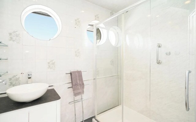 Rentmyspahome With Swimming Pool, Hottub and Sauna