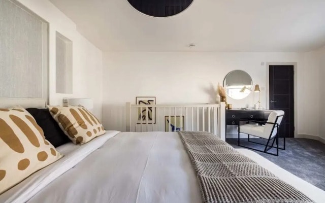 The Battersea Secret - Modish and Bright 1bdr Flat