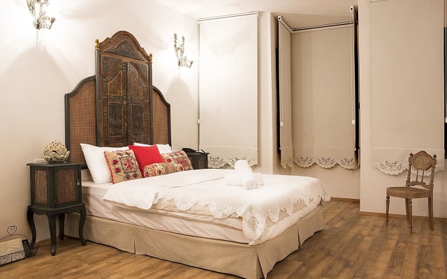 Oriella Hotel