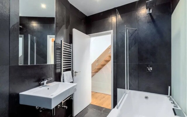 Modern 2br Home in Trendy Dalston W Balcony by Guestready