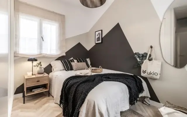 Eriste - 2 Bedrooms in Malasa a