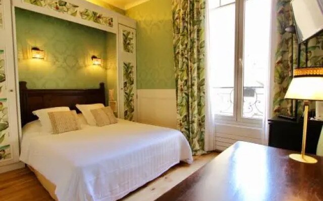Pick A Flat's Apartement in Le Marais - rue Sainte Croix de la Bretonnerie