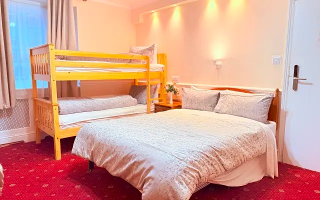 Europa House Hotel
