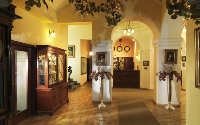 Hotel Julian