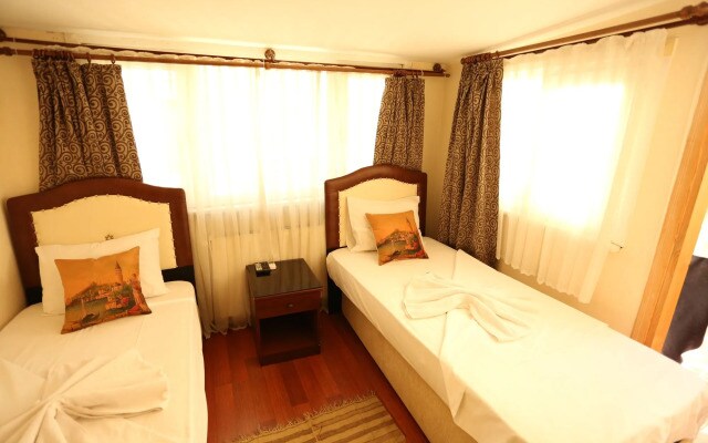 Dos Hermanos Hotel