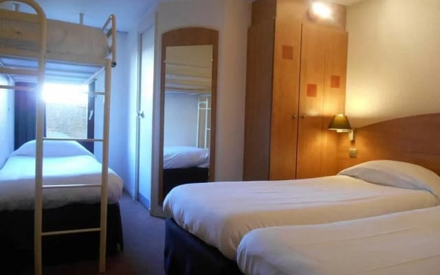 Mondhotel Chelles