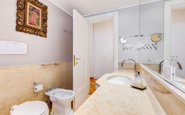 Colosseum Terrace Apartment