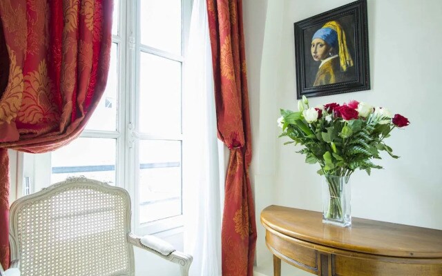 Louvre Paris Guesthouse