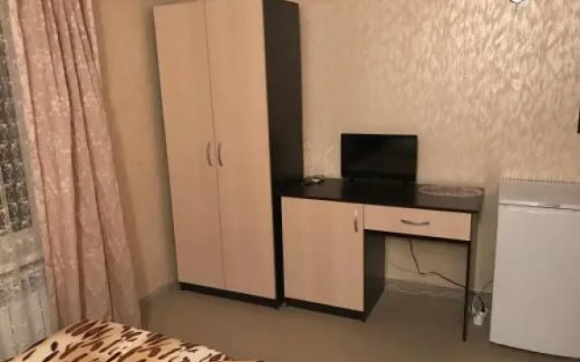 Guest House on Voskresenskaya 8