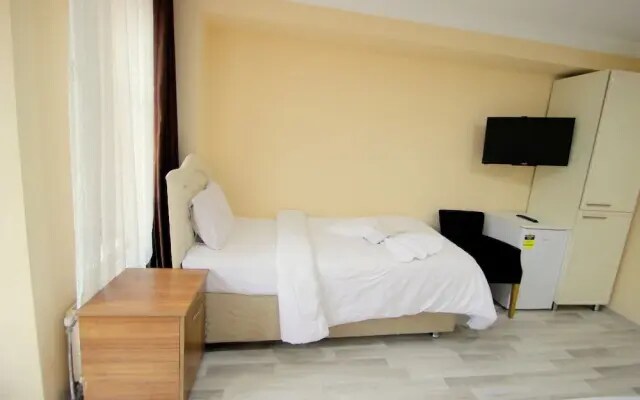 Yasar Hotel