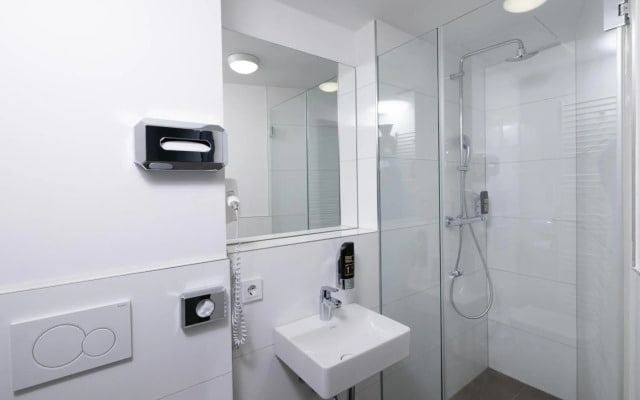 Smart Stay Hotel Station