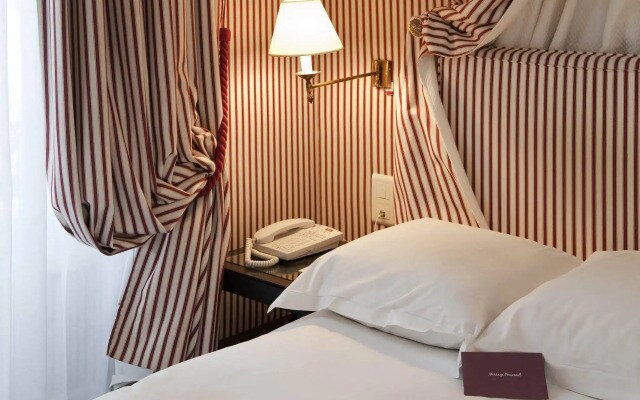 Le Belgrand Hotel Paris Champs Elysees, Tapestry by Hilton