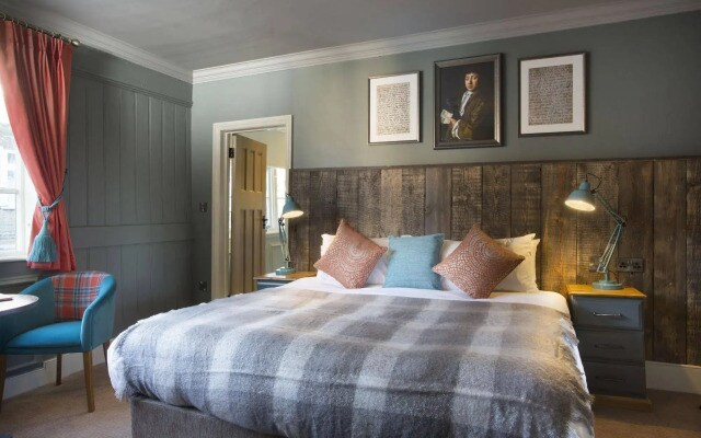 The Ostrich Inn