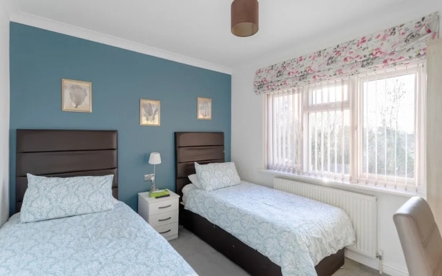Room-apple House Wembley Twin Room Share