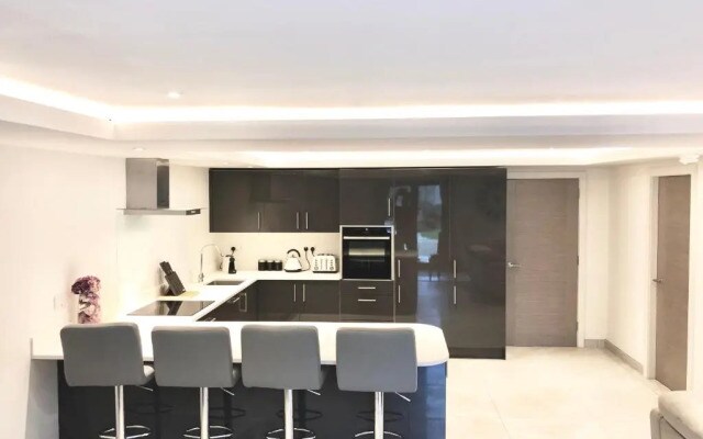 Millstream Mews
