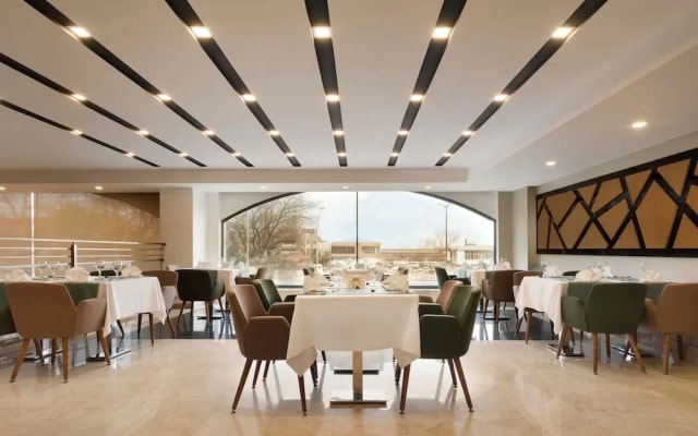 Ramada Encore by Wyndham Gebze