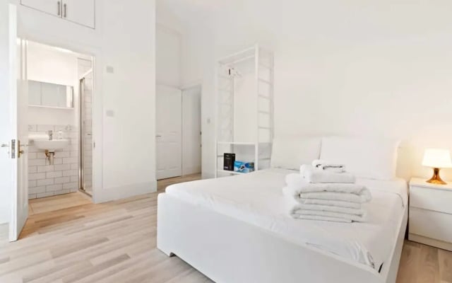 Elegant 1 Bedroom Apartment in Brixton