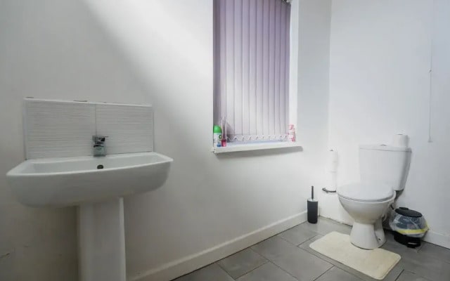 WoodHouse Lodge Room 2