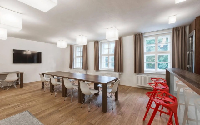 Theresian Apartment