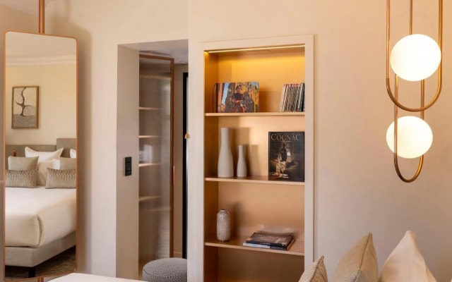 Alberte Hotel