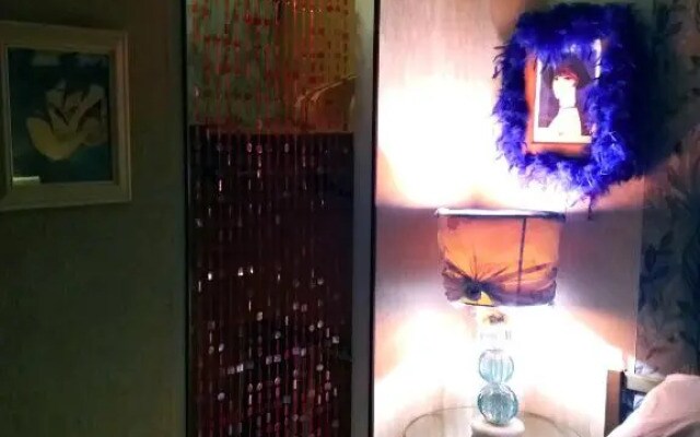 Anna VI Guest Home