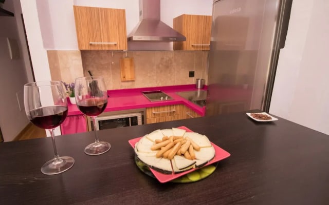 Amazing Modern Studio by La Recepcion