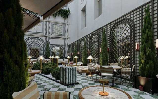 Sax Paris, LXR Hotels & Resorts