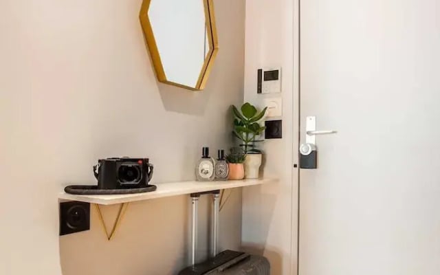 Magnificent 3br/8p Apartment - Montorgueil 1