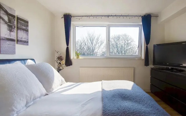 2 Double Bedroom Flat on Blackheath!