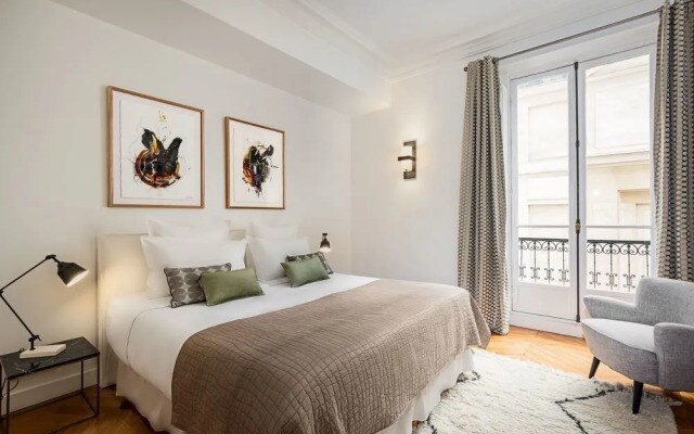 Rue Honore Chevalier - Two Bedroom Apartment